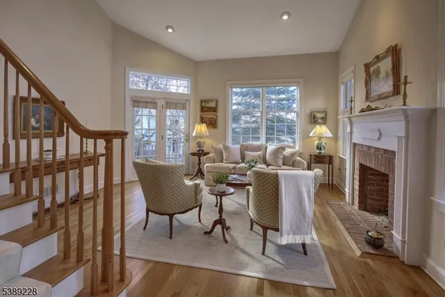 $915,000 | 6 Polo Club Road, Far Hills, NJ 07931