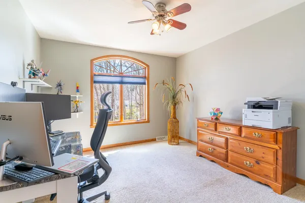 $599,900 | 1825 Pine Tree Court, Luxemburg, WI 54217