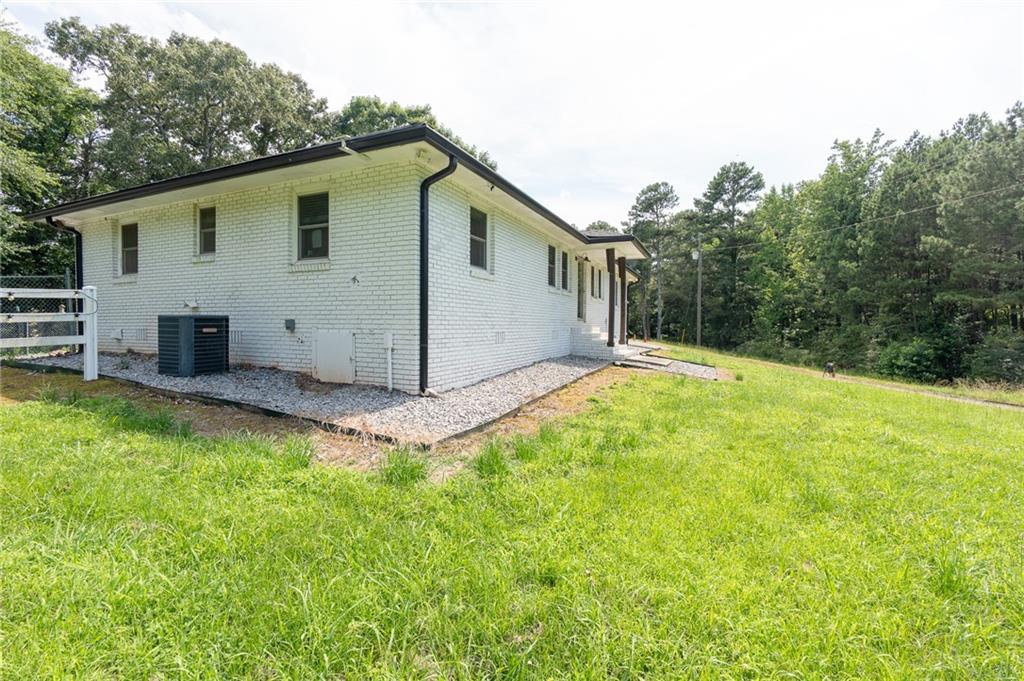 1585 Jimmy Dodd Road Buford, GA 30518 - Photo 9 of 55