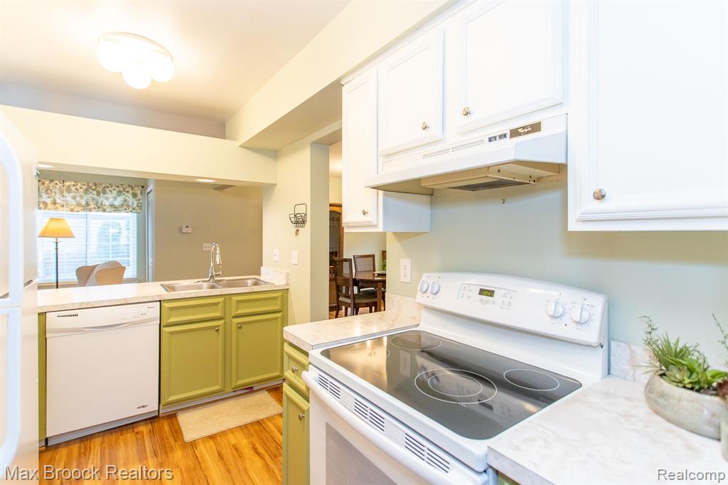 1501 Meadowside Drive Rochester Hills, MI 48307 - Photo 11 of 43