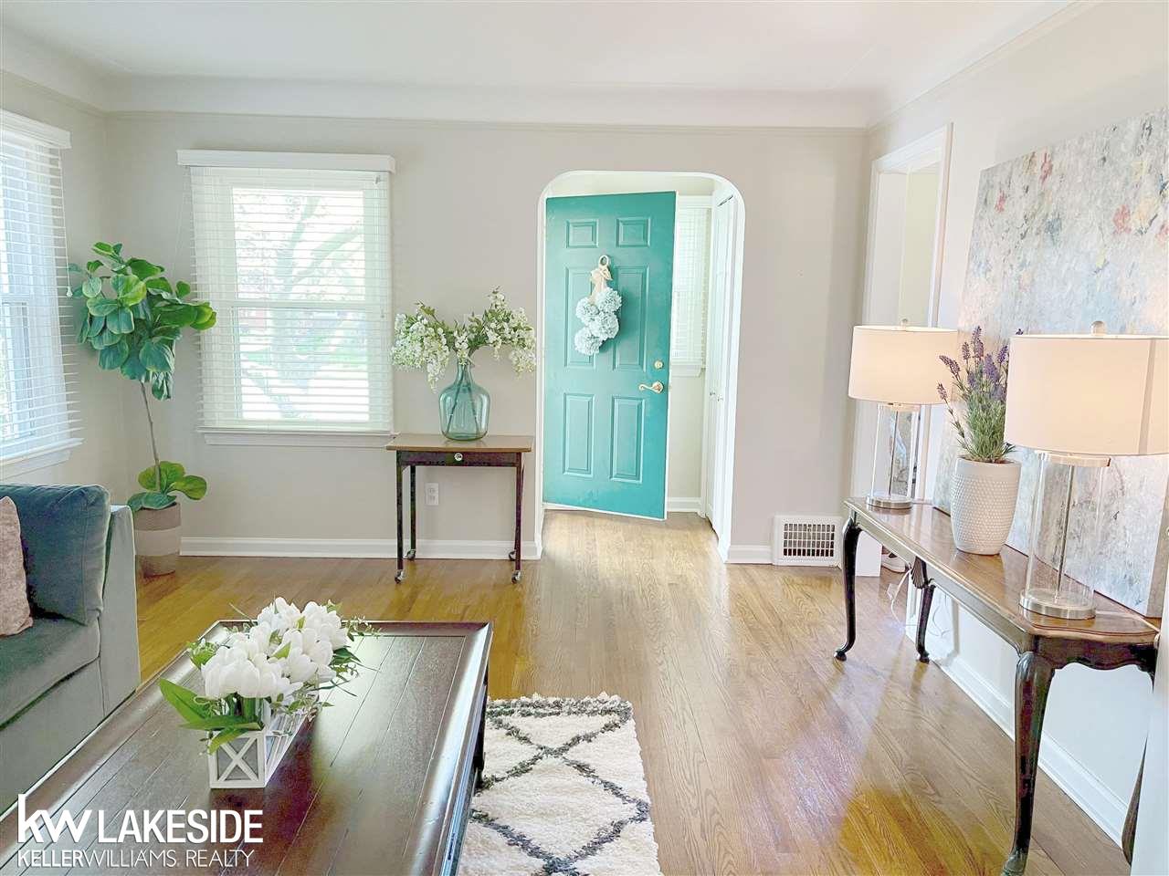 1833 Hampton Road Grosse Pointe, MI 48236 - Photo 8 of 45