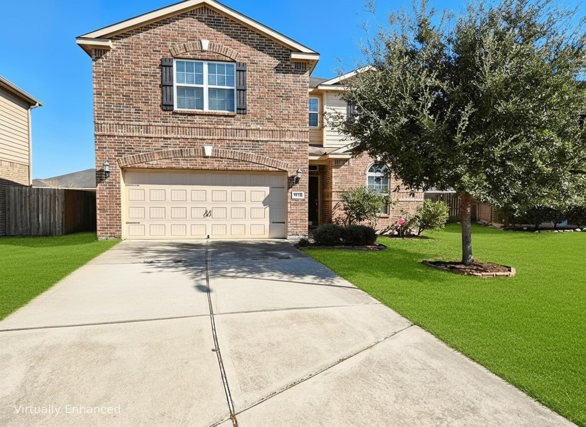 Welcome to 5127 Oakbriar Lane in Rosenberg TX.