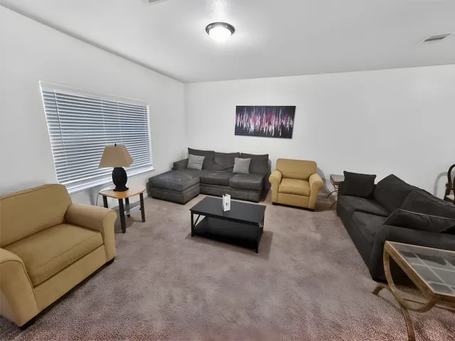 $2,500 | 5127 Oak Briar Lane, Rosenberg, TX 77469