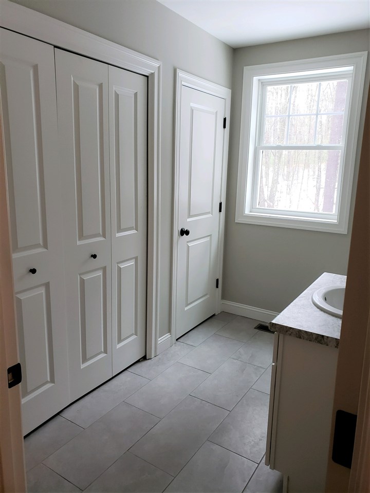 130 East Derry Road Chester, NH 03036 - Photo 14 of 23