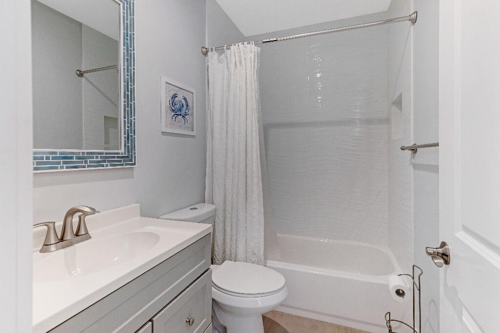 143 North Hammock Road Islamorada, FL 33036 - Photo 22 of 33 42147_6a2a0d0b0aa65_06.11.2026_image-22