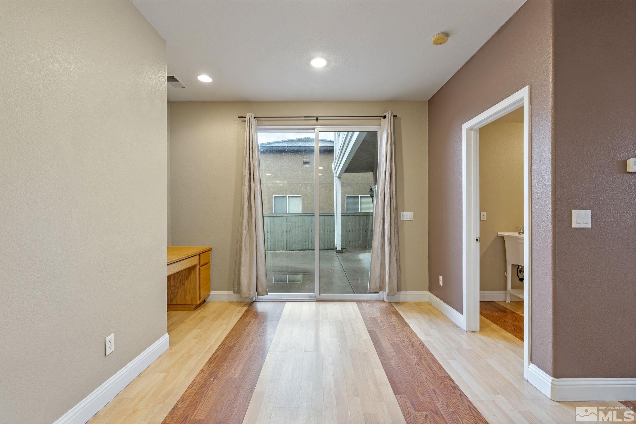 10566 Eagle Falls Way Reno, NV 89521 - Photo 18 of 35 Photo 18