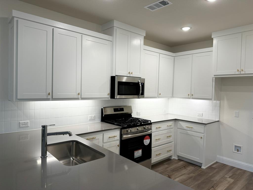 505 4th Street Argyle, TX 76226 - Photo 5 of 26