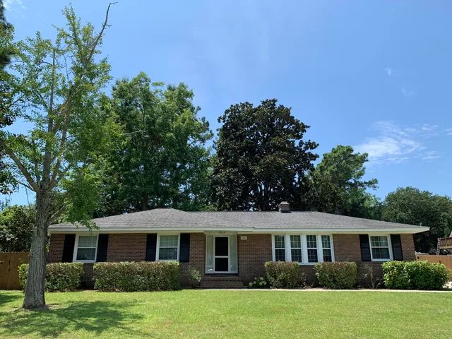 $4,500 | 1083 Fort Sumter Drive, Charleston, SC 29412