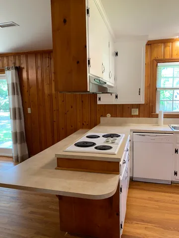 $4,500 | 1083 Fort Sumter Drive, Charleston, SC 29412