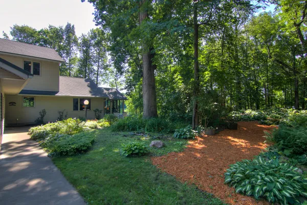 $799,000 | E5342 732nd Avenue, Menomonie, WI 54751