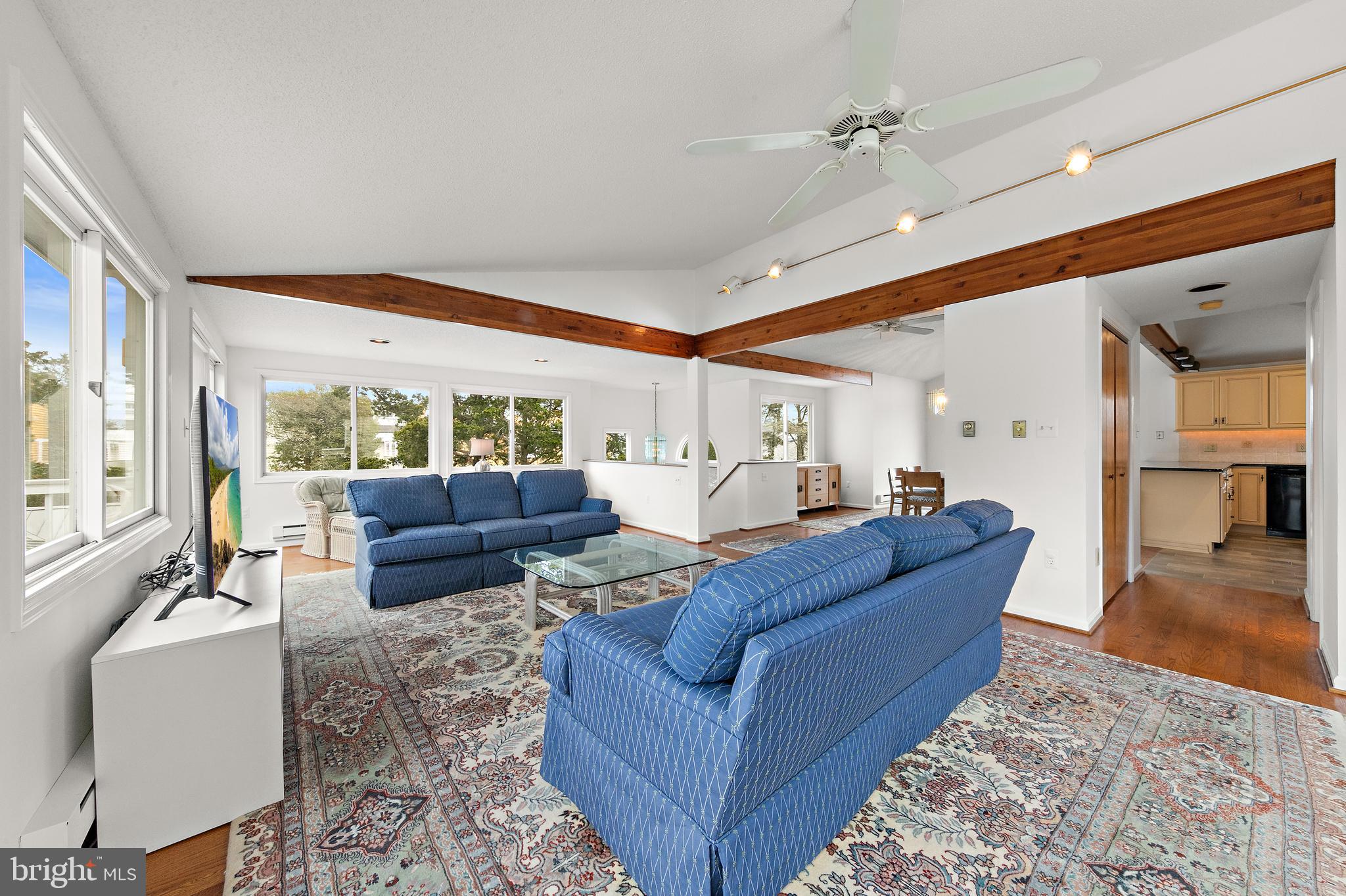 20 East 8th Street Barnegat Light, NJ 08006 - Photo 7 of 80 Living area