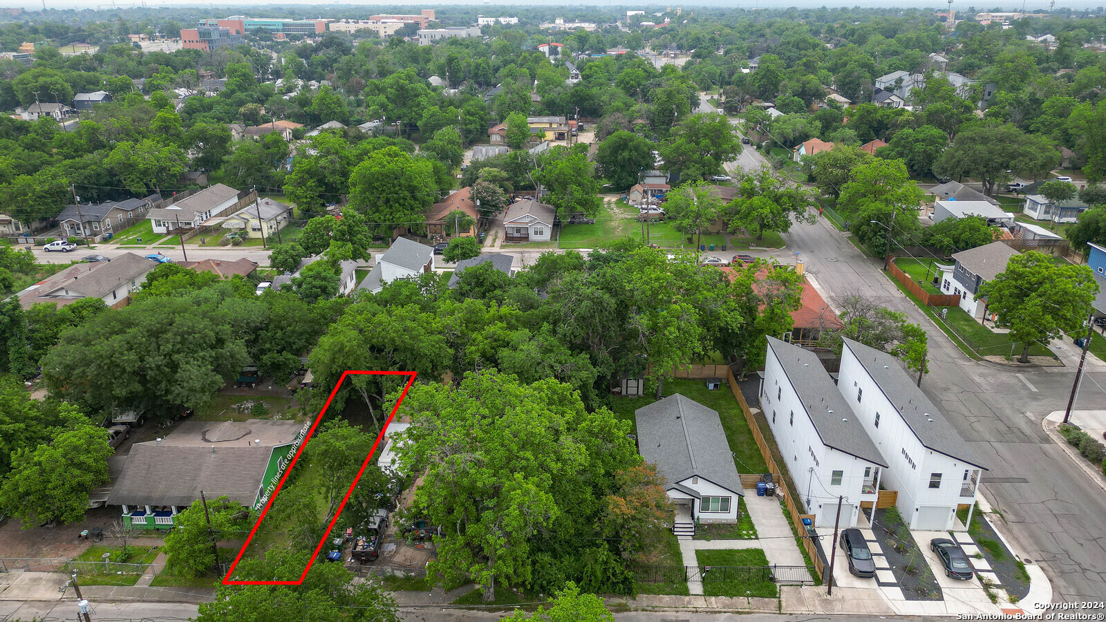 1818 East Crockett St  