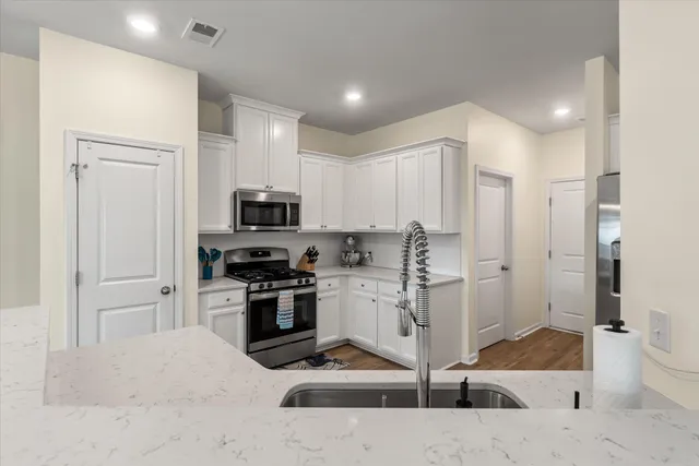 $380,000 | 173 Daniels Creek Circle, Goose Creek, SC 29445