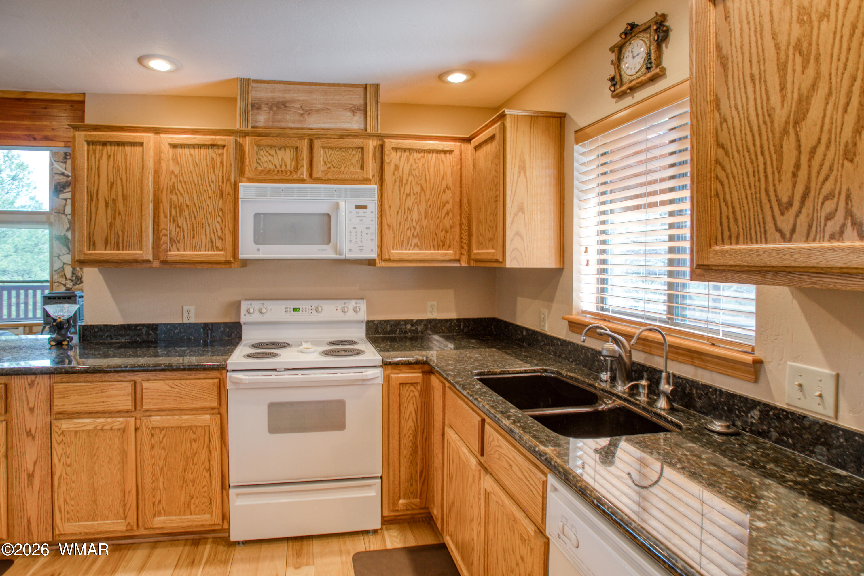 2881 Lodgepole Road Overgaard, AZ 85933 - Photo 21 of 46 PaxmanPh_untitled-9386