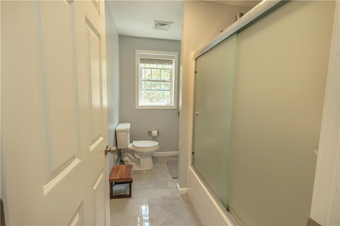 230 Manila Avenue Woonsocket, RI 02895 - Photo 17 of 24
