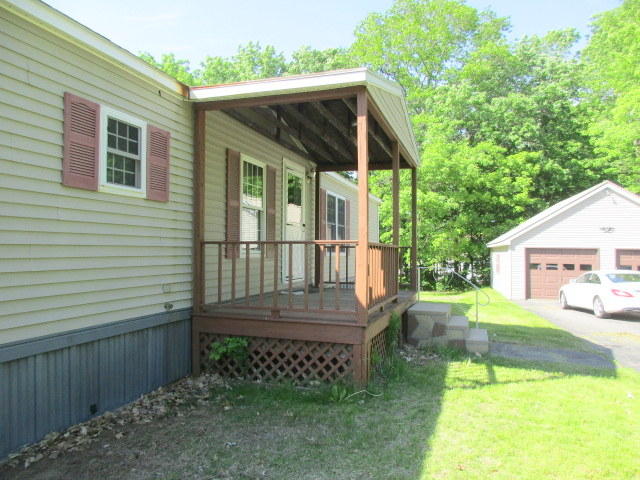 75 Falls Road Waterville, ME 04901 - Photo 16 of 18 Front porch