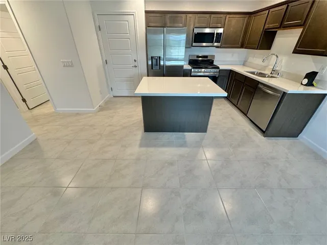 $1,800 | 937 Jigglypuff Place, Henderson, NV 89011