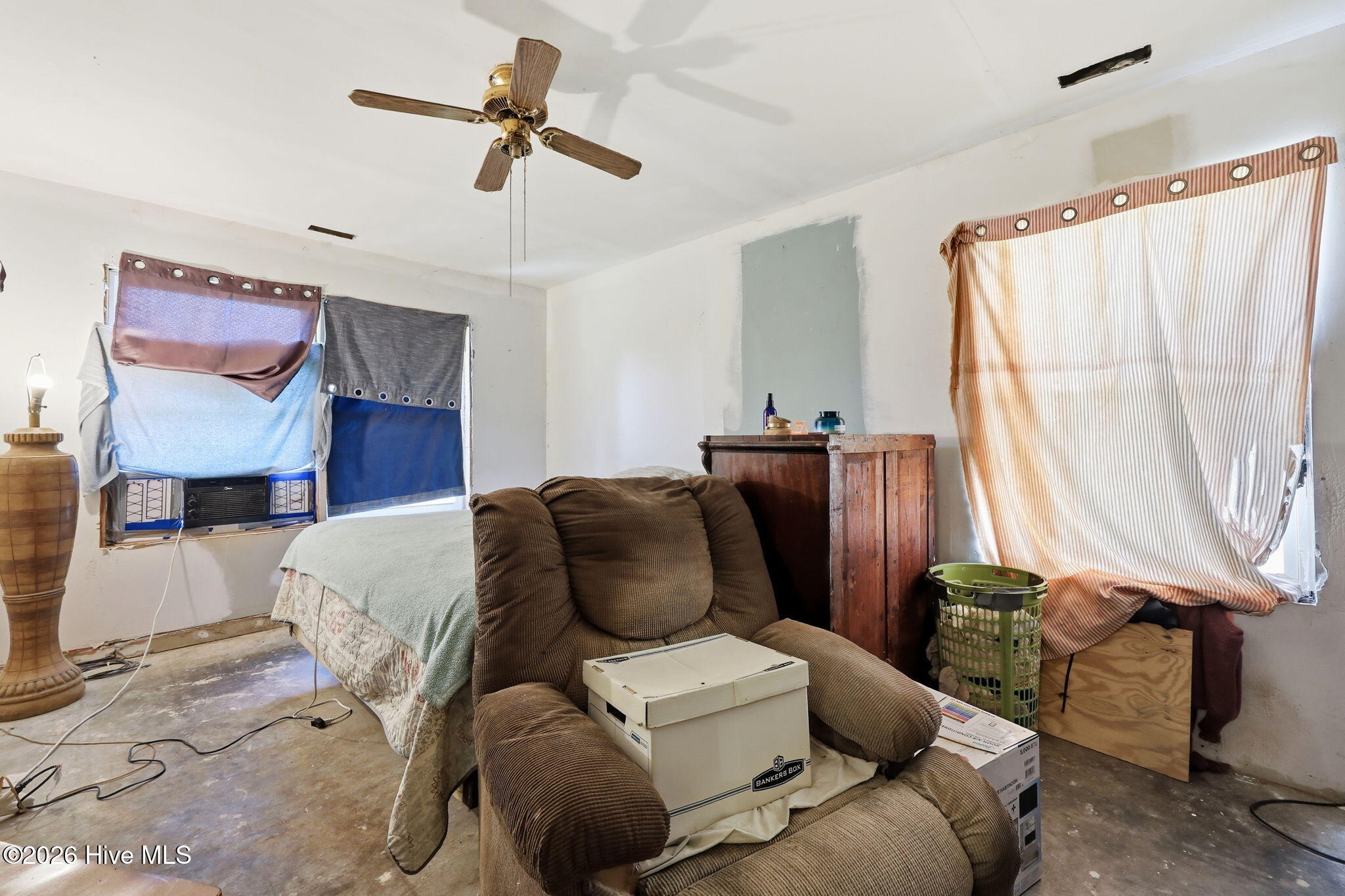 1239 Hibbs Road Newport, NC 28570 - Photo 11 of 17 Primary