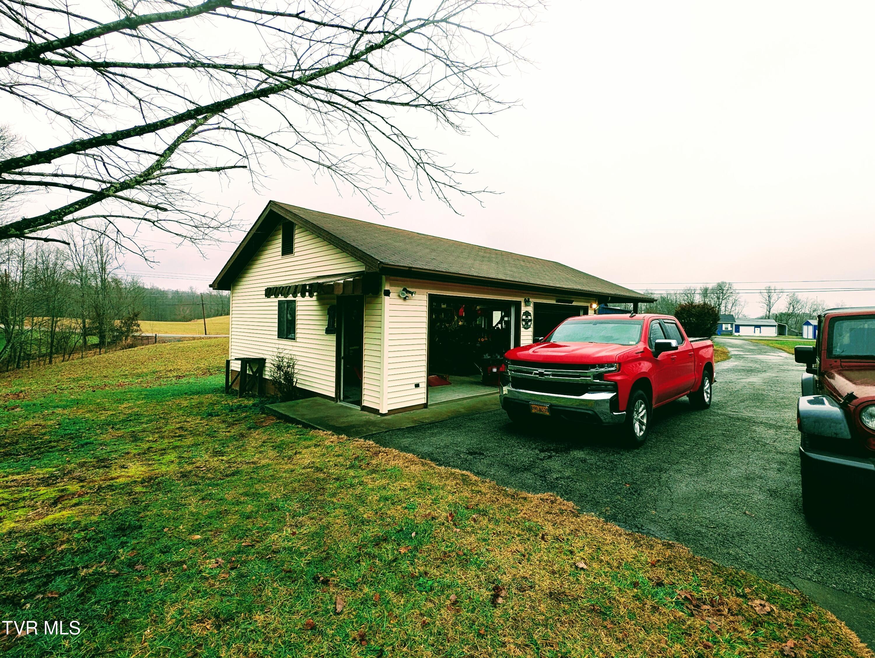 3645 DC Caney Ridge Road Clintwood, VA 24228 - Photo 15 of 54 1000011469