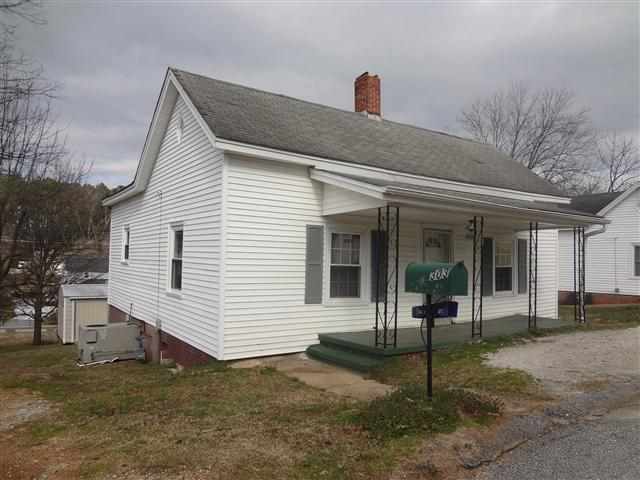 303 Verner Street Walhalla, SC 29691 - Photo 1 of 21 Gallery Image 1