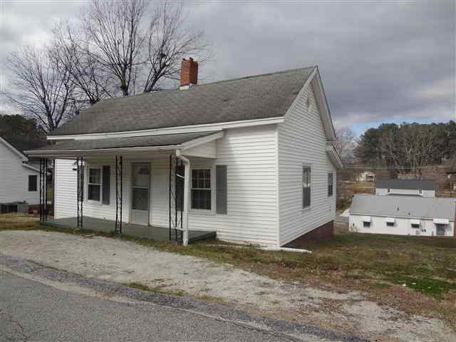 303 Verner Street Walhalla, SC 29691 - Photo 2 of 21 Gallery Image 2