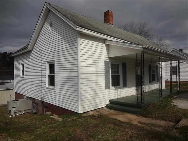 303 Verner Street Walhalla, SC 29691 - Photo 3 of 21 Gallery Image 3