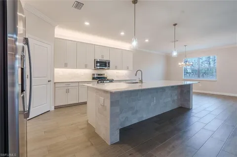 $669,777 | 19712 Fox Grove Drive, Estero, FL 33928