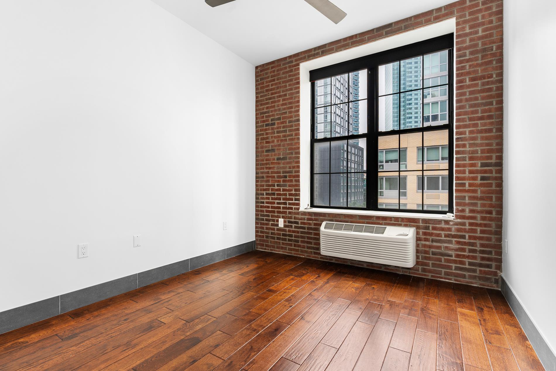 42-60 Crescent Street, Unit 5A Queens, NY 11101 - Photo 14 of 25