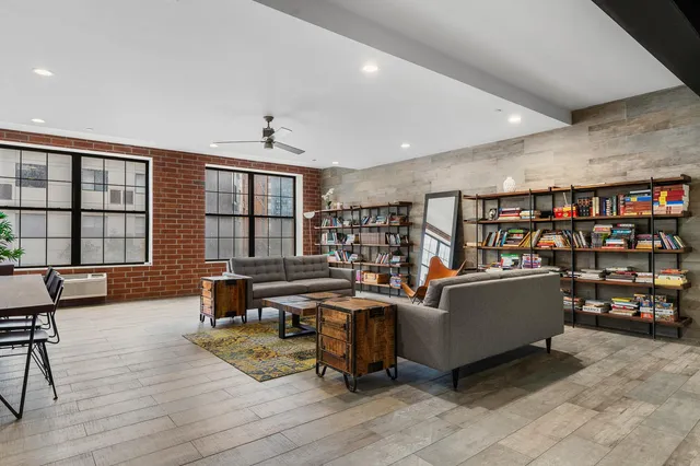 $1,998,000 | 42-60 Crescent Street, Unit 5A | Long Island City