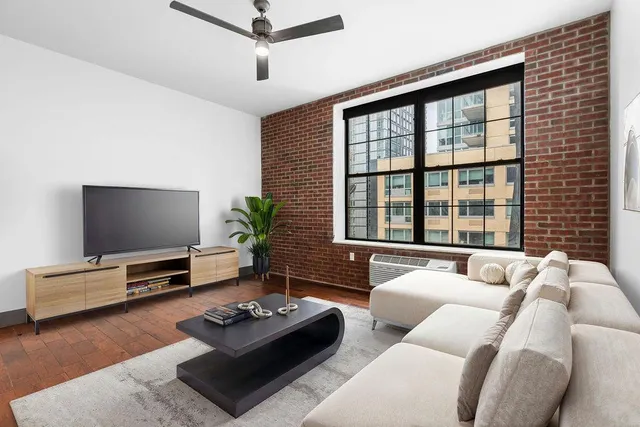 $1,998,000 | 42-60 Crescent Street, Unit 5A | Long Island City