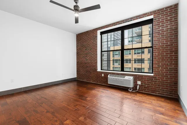 $1,998,000 | 42-60 Crescent Street, Unit 5A | Long Island City