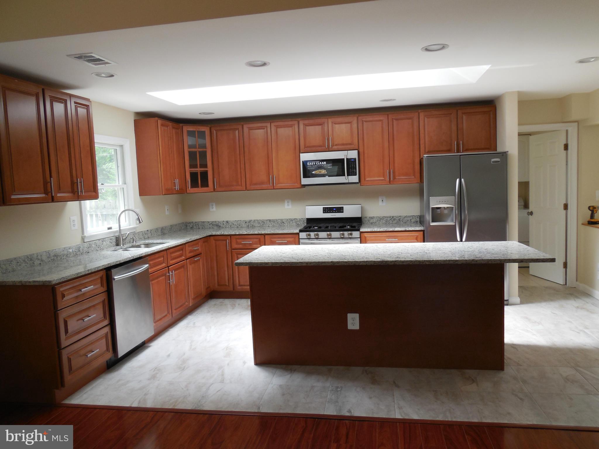 5506 Ferndale Street Springfield, VA 22151 - Photo 3 of 24 Kitchen
