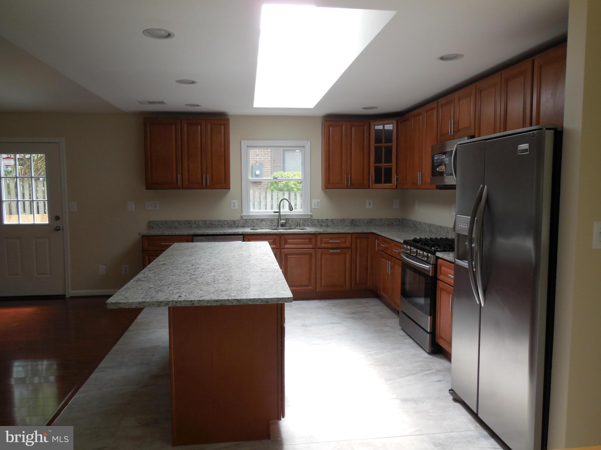 5506 Ferndale Street Springfield, VA 22151 - Photo 4 of 24 Kitchen
