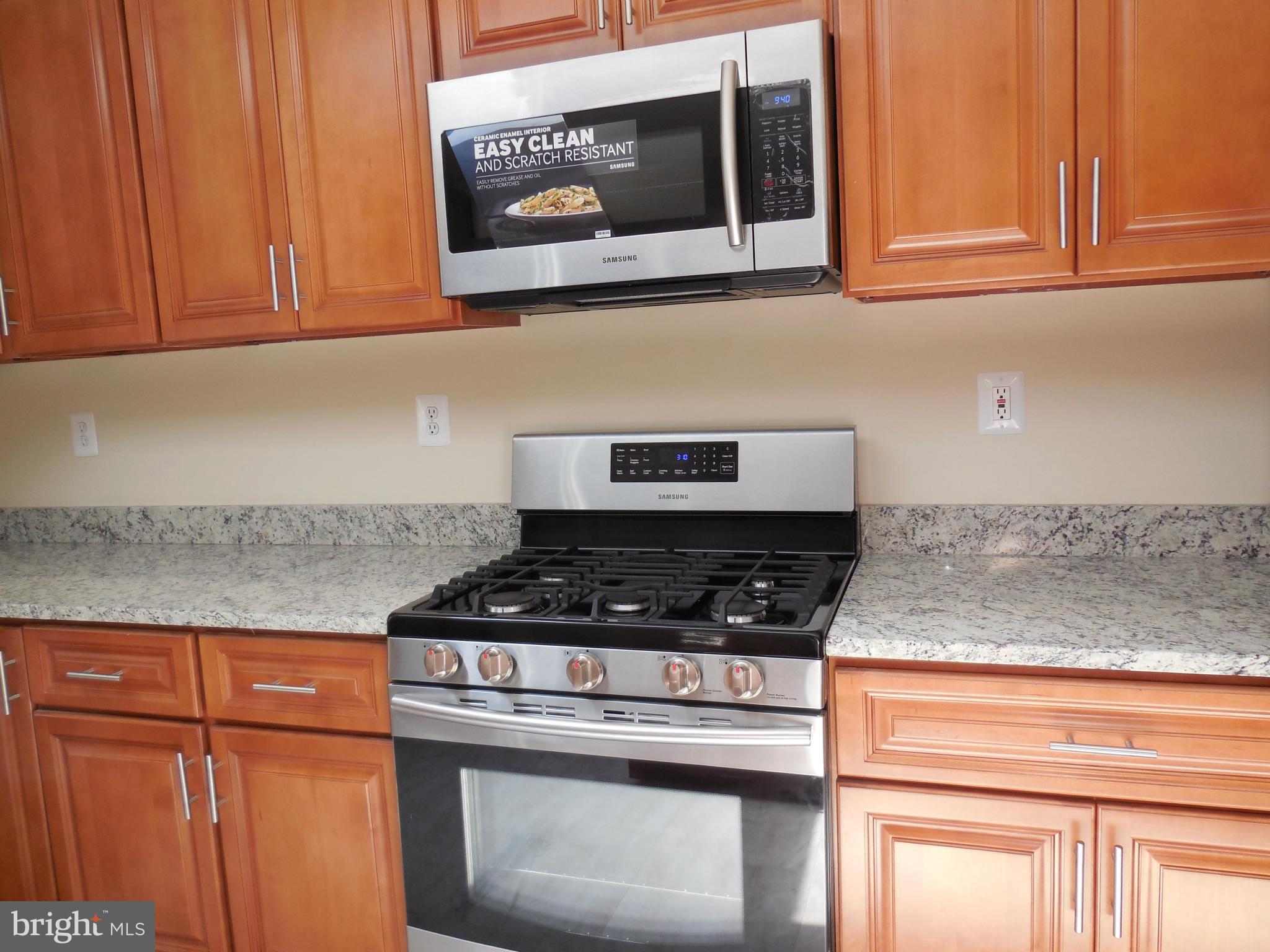 5506 Ferndale Street Springfield, VA 22151 - Photo 5 of 24 Kitchen