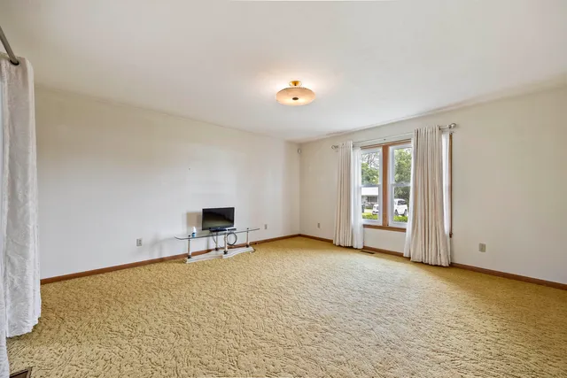 $325,000 | 319 Southeast Bunker Street, Madison, FL 32340