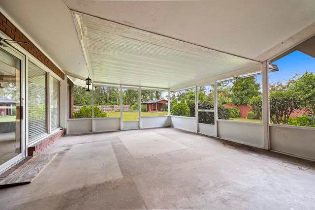 $325,000 | 319 Southeast Bunker Street, Madison, FL 32340