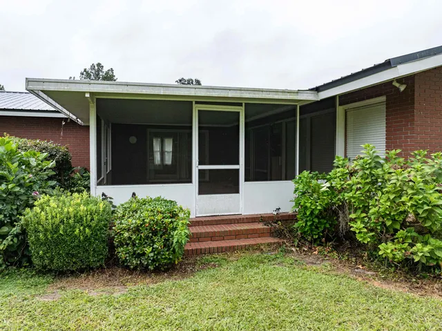 $325,000 | 319 Southeast Bunker Street, Madison, FL 32340
