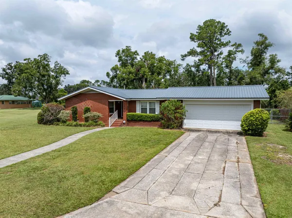 $299,000 | 319 Southeast Bunker Street, Madison, FL 32340