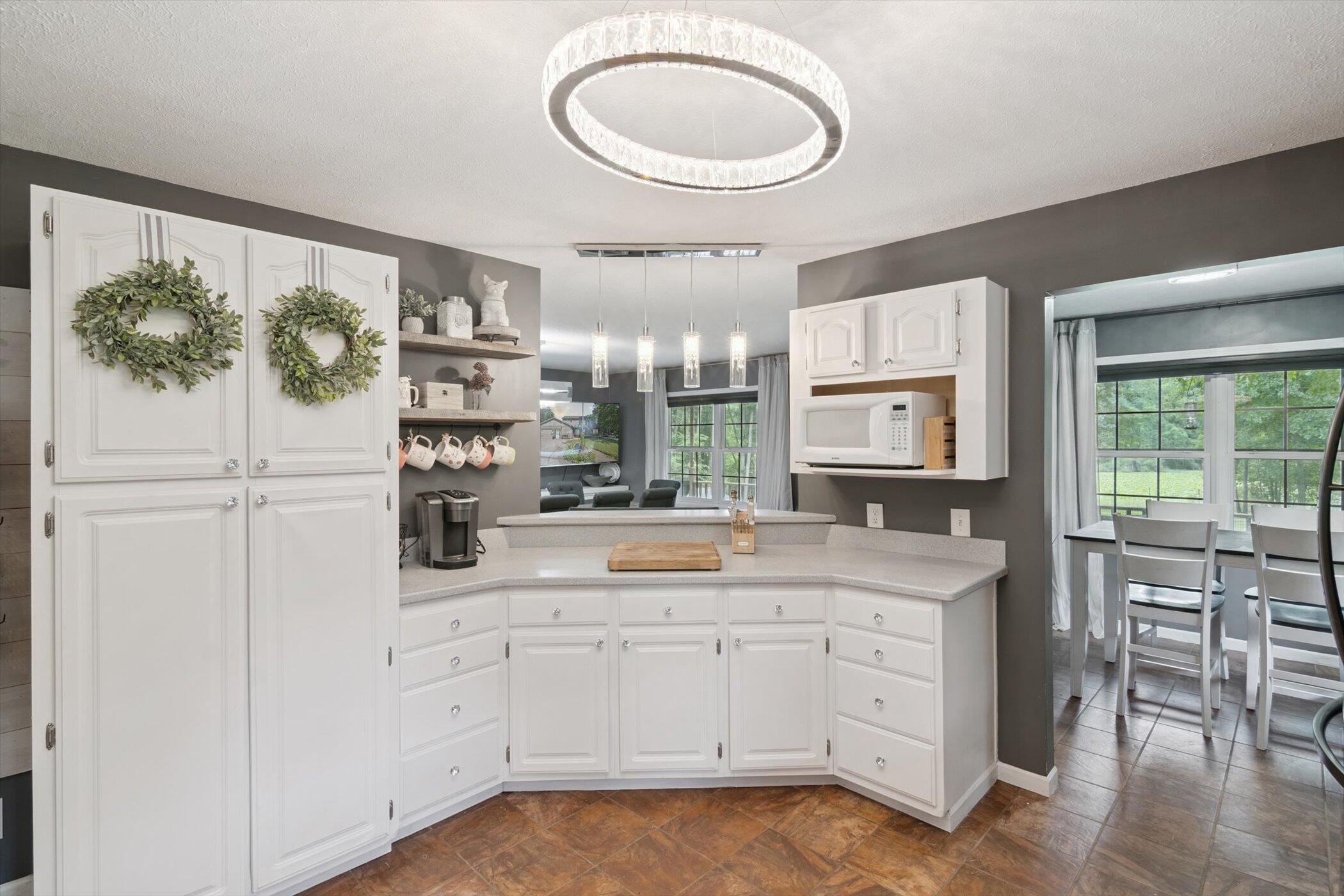 1923 East Kimmel Road Jackson, MI 49201 - Photo 16 of 75 14-1923-E-Kimmel-Rd-Jackson-MI-49201-Win