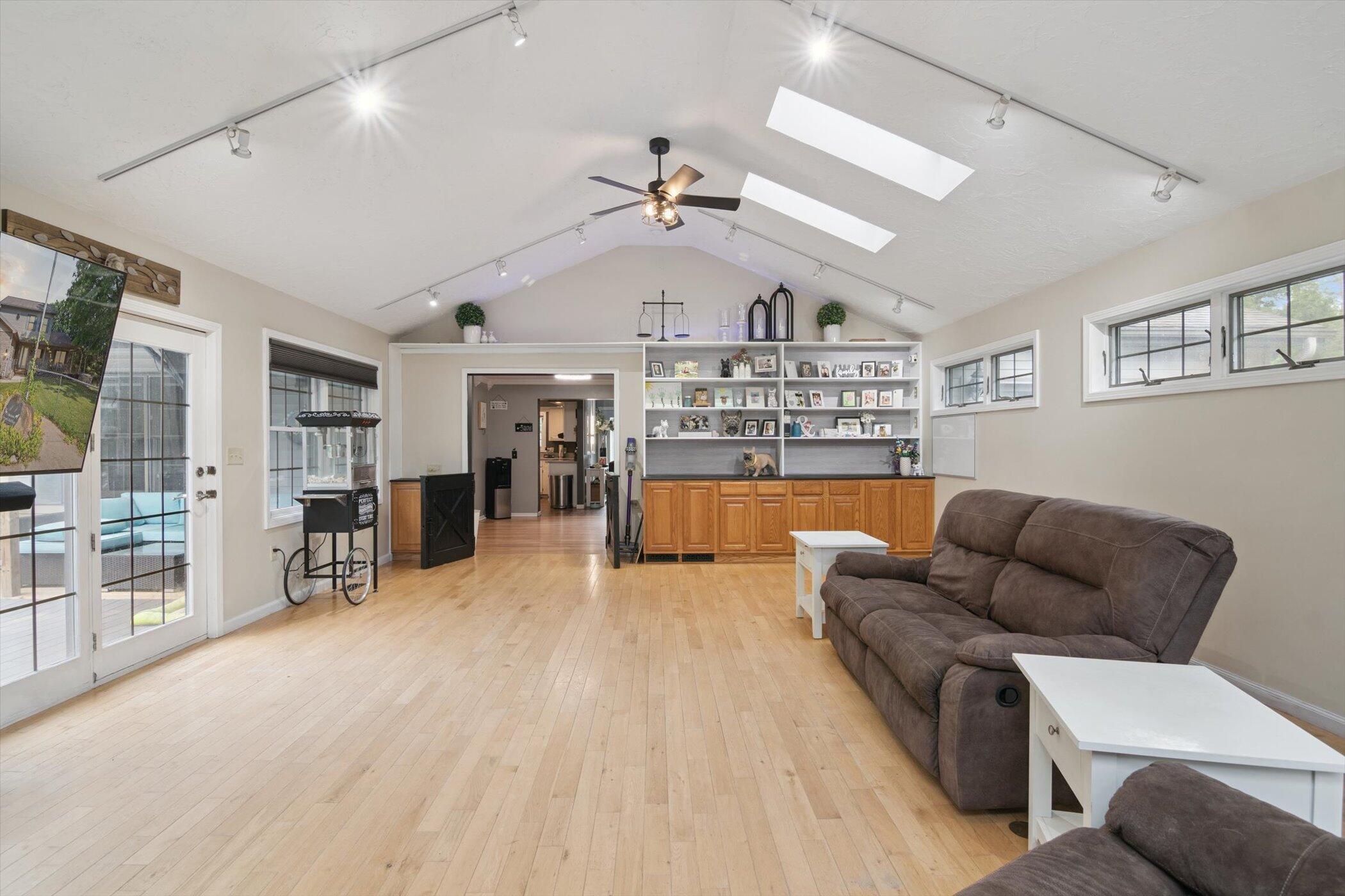 1923 East Kimmel Road Jackson, MI 49201 - Photo 23 of 75 21-1923-E-Kimmel-Rd-Jackson-MI-49201-Win