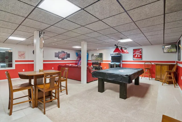 $599,900 | 1923 East Kimmel Road, Jackson, MI 49201