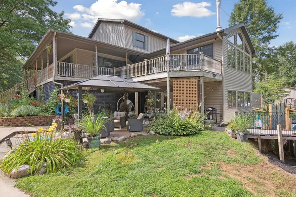 $599,900 | 1923 East Kimmel Road, Jackson, MI 49201