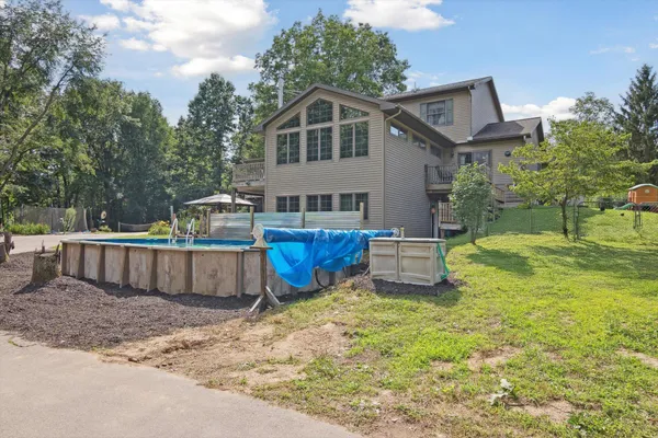 $599,900 | 1923 East Kimmel Road, Jackson, MI 49201