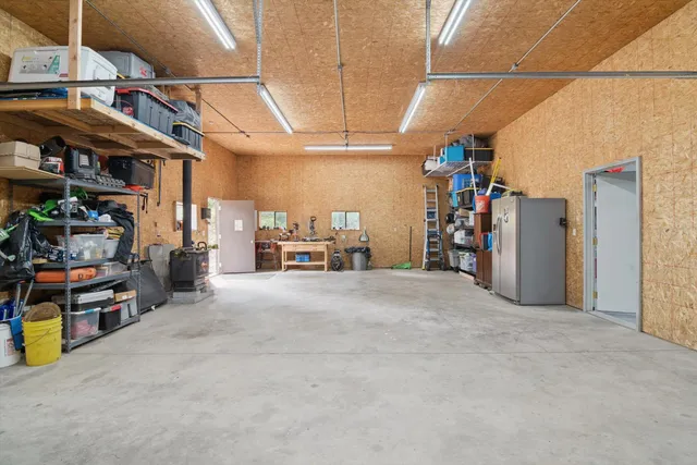 $599,900 | 1923 East Kimmel Road, Jackson, MI 49201