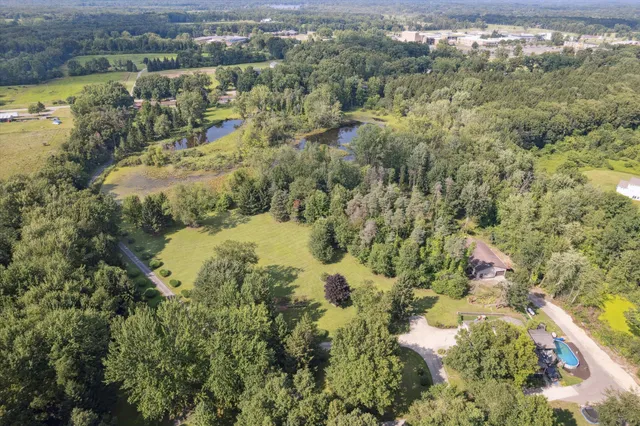 $599,900 | 1923 East Kimmel Road, Jackson, MI 49201