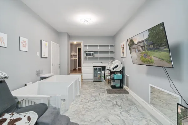 $599,900 | 1923 East Kimmel Road, Jackson, MI 49201