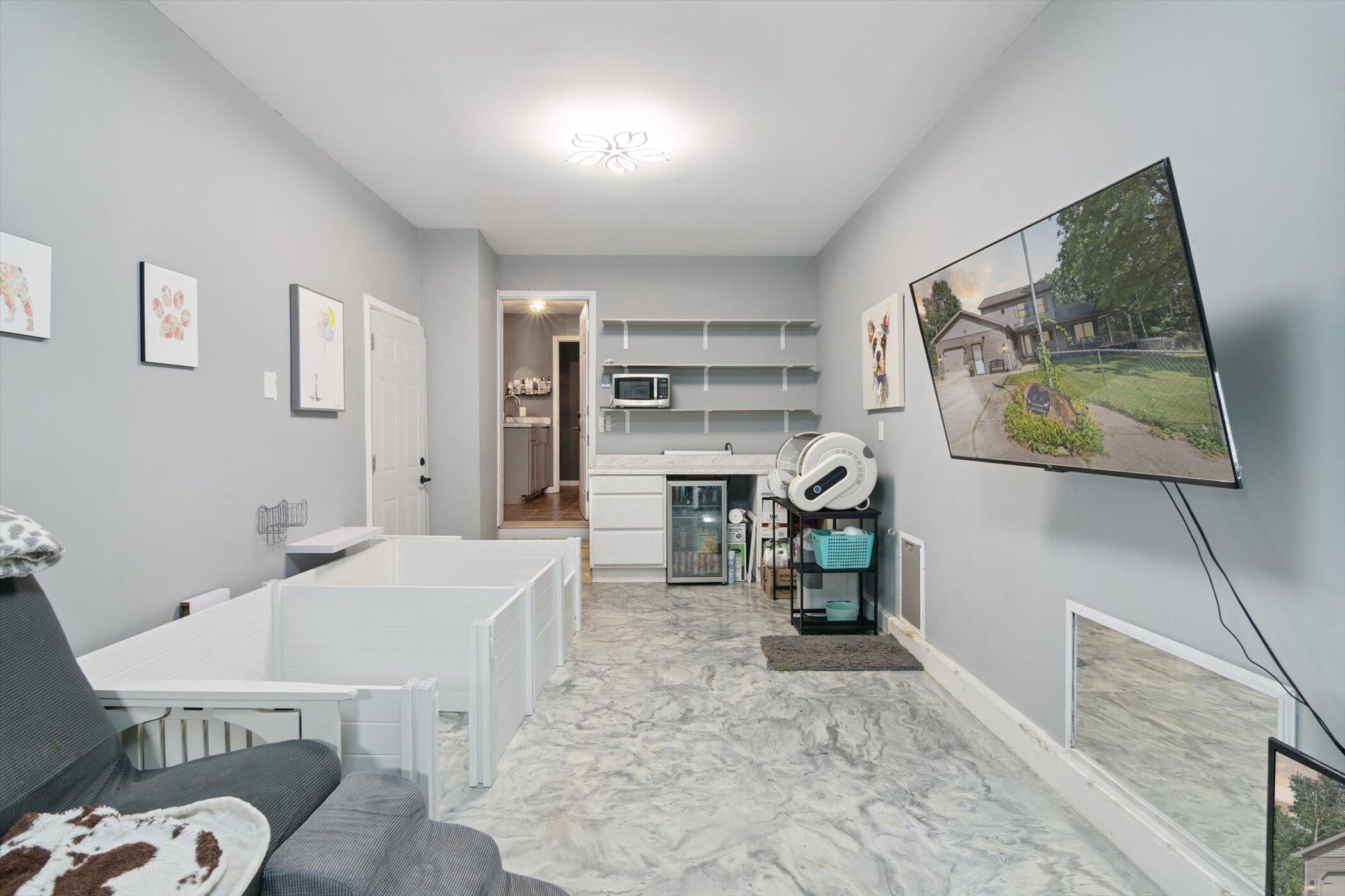 1923 East Kimmel Road Jackson, MI 49201 - Photo 7 of 75 33-1923-E-Kimmel-Rd-Jackson-MI-49201-Win