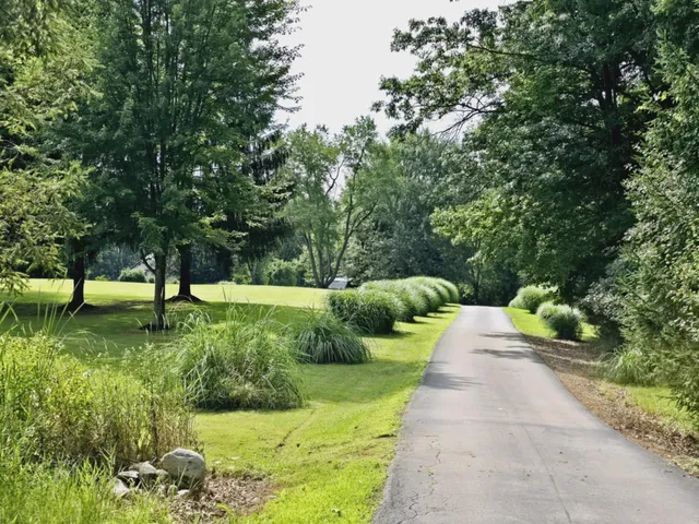 $599,900 | 1923 East Kimmel Road, Jackson, MI 49201