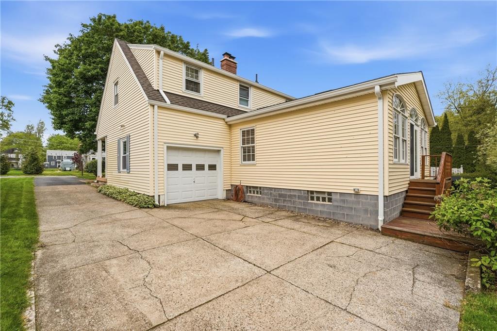 1325 Stanton Street Sharon, PA 16146 - Photo 4 of 33