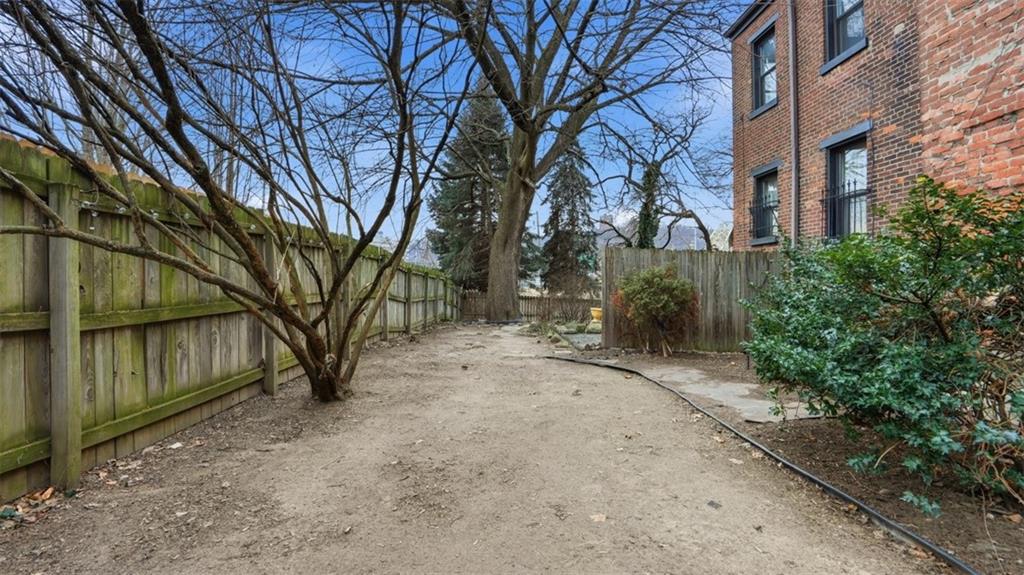 1411 Page Street Pittsburgh, PA 15233 - Photo 32 of 44